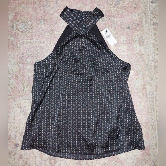 Express Black and White Patterned Tank Top - Picture 3 of 5
